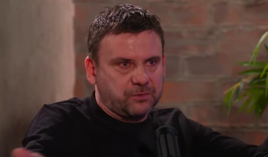 "ZA NJEGOVO STANJE NEMA LEKA" Mikica Bojanić se guši u suzama zbog sina sa autizmom: "Gde sve nismo išli..."