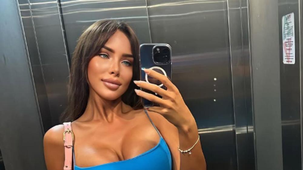 POKAZALA PLAVU BOJU KOSE Aleksandra Subotić izgleda kao BARBIKA, a promena je pravi ŠOK