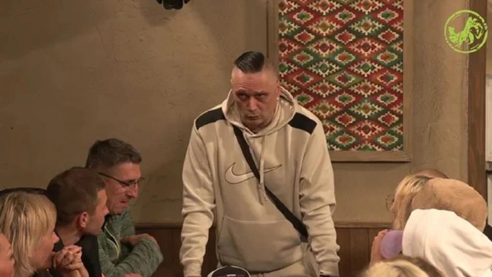 "IMA PROBLEM S JETROM I DVE CISTE" Sale Luks zabrinut za zdravlje svoje devojke: "Baš se nerviram"