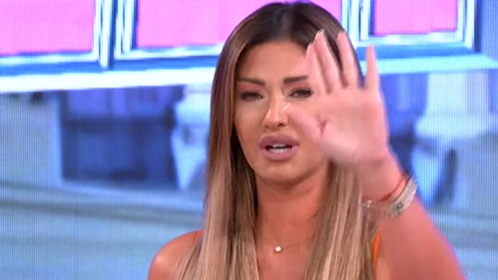 ANA RADULOVIĆ PLAČE U EMISIJI UŽIVO Voditeljka morala da prekine program nakon Gastozovih reči: "OPROSTI MI MOLIM TE"