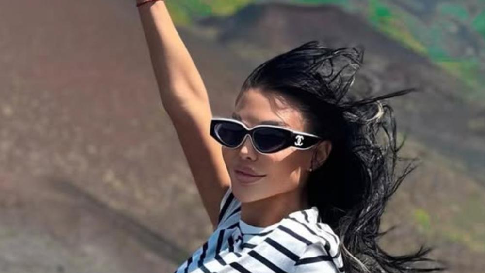 Maja Marinković se penje po vulkanu, evo kako se doterala: "Etna ima da proradi"