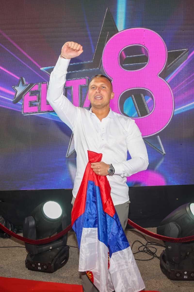"OZBILJNO NEPOŠTOVANJE JE VELIŠA DOŽIVEO OD GASTOZA I NJEGOVE ĆERKE!" Stefan Karić žestoko udario na Anđelu Đuričić, pa otkrio šok detalje