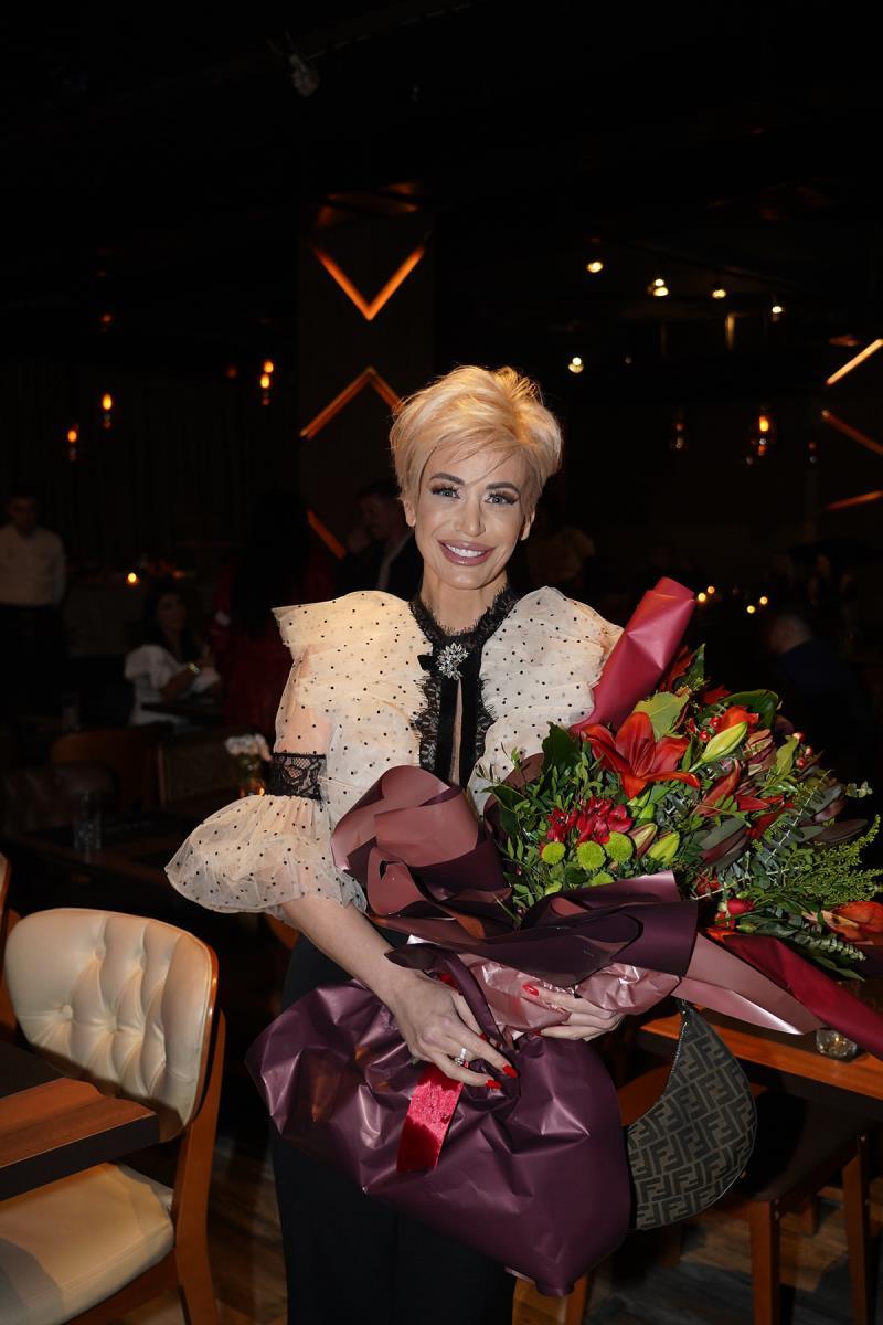 "NEKA SAM IZOPERISANA, NE BIH MOGLA DA RADIM NA TELEVIZIJI DA NISAM ISPUNJAVALA KRITERIJUME" Dušica Jakovljević o svim korekcijama,