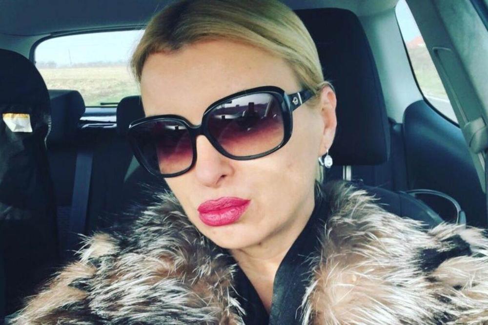 Naša pevačica napisala testament: Muž je varao sa 14 godina starijom, ona sve prepisala sinovima