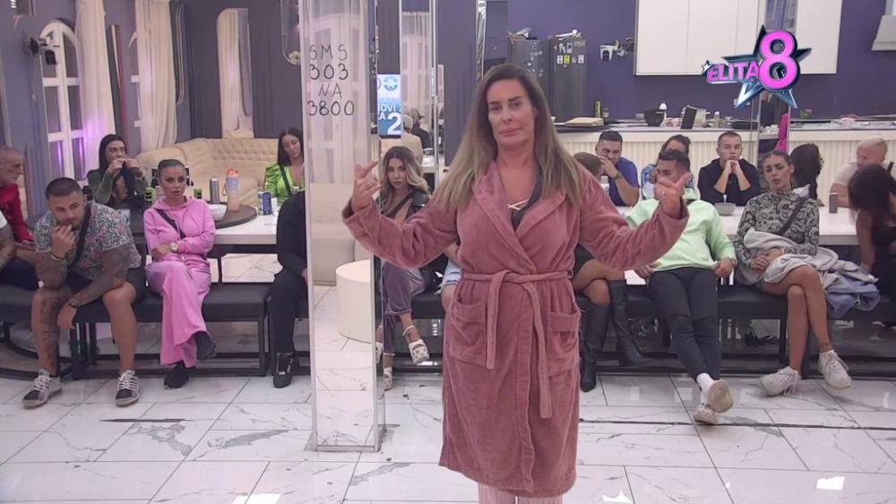 Stavila njenu prošlost pod lupu! Kačavenda uložila svu snagu da raskrinka Enu Čolić, pa udarila preko sina: Nisam videla da je bila tužna... (VIDEO)