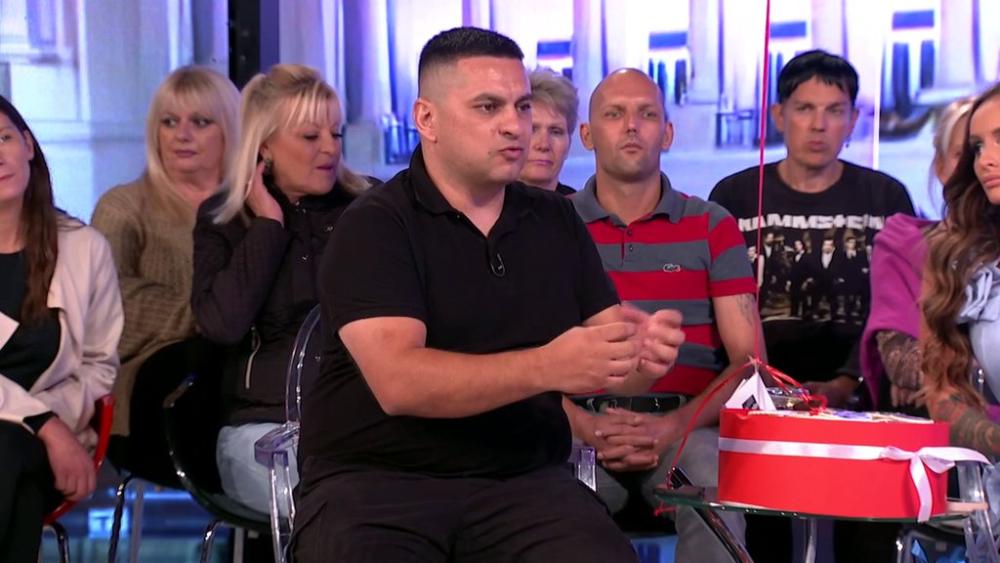 Od Anđele je napravo najveću budaletinu: Bebica dao sud o ratu Kačavende i Gastoza, pa razotkrio njegovu taktiku za prvo mesto! (VIDEO)
