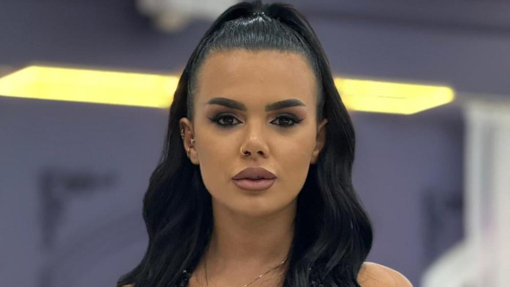 KRIĆU GA JOŠ NEKI PERIOD: Anita Stanojlović progovorila o novom partneru, pa oplela po rijaliti učesnicima! Jedno je sa njim ostala u korektnim odnosima
