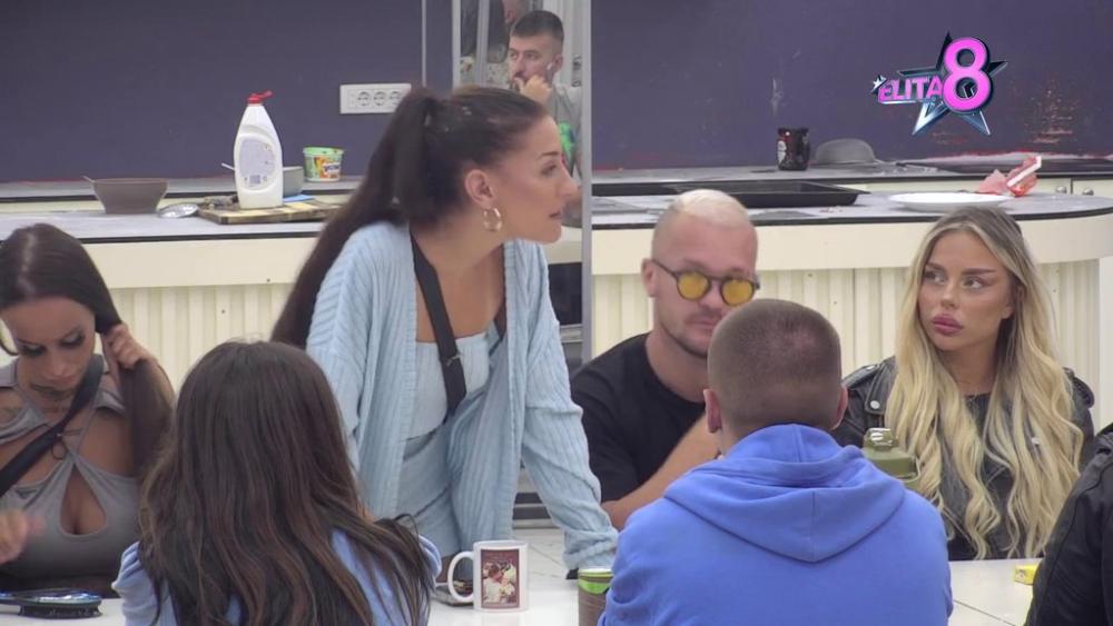 ŽIVEĆU SA SRAMOTOM DA SI MI TI IZVELA DETE: Munjez uvaljao u blato Matoru, pa Stefani najavila TOTALNO UNIŠTENJE: Objaviću sve... (VIDEO)