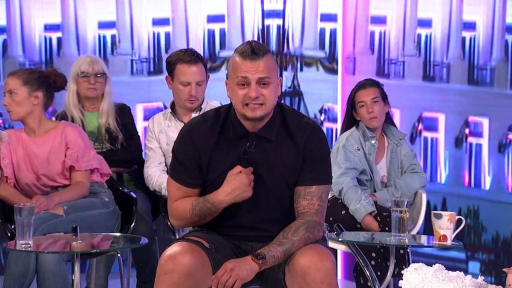BESAN KAO RIS! Terza zapenio zbog pitanja o sukobu njegove porodice i Milice Veličković, pa otkrio ŠOK DETALJE! (VIDEO)