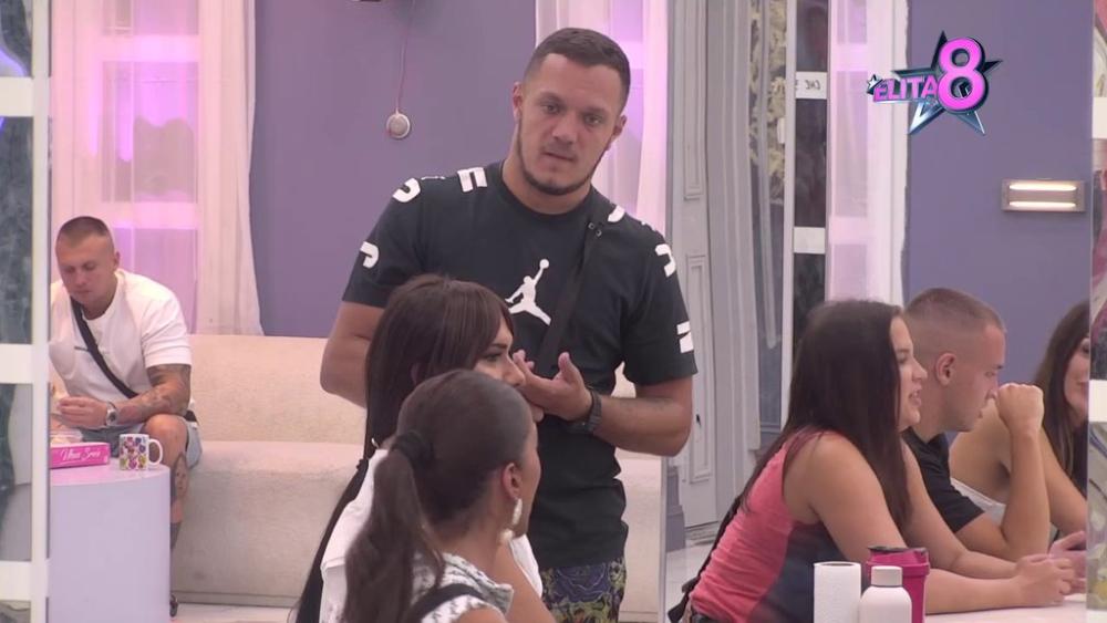 Provalio njene namere: Gastoz doveo Anđelu do ludila, ona shvatila da nije vredan njene ljubavi! (VIDEO)