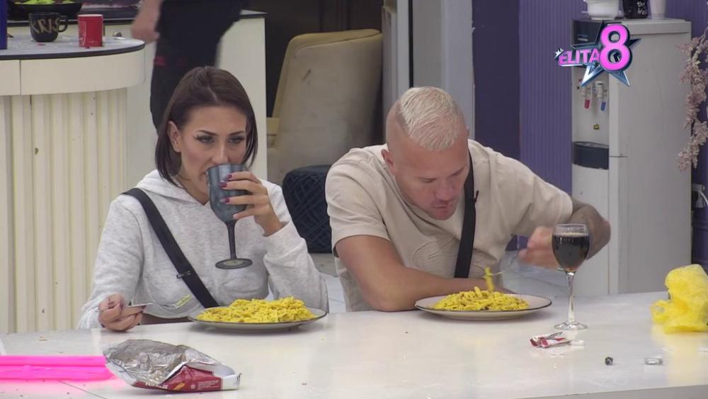 Ko je veći blam: Stefani i Munja zaratili kao nikada, ona mu prebacila vrelu akciju sa Kristinom Buđevac (VIDEO)