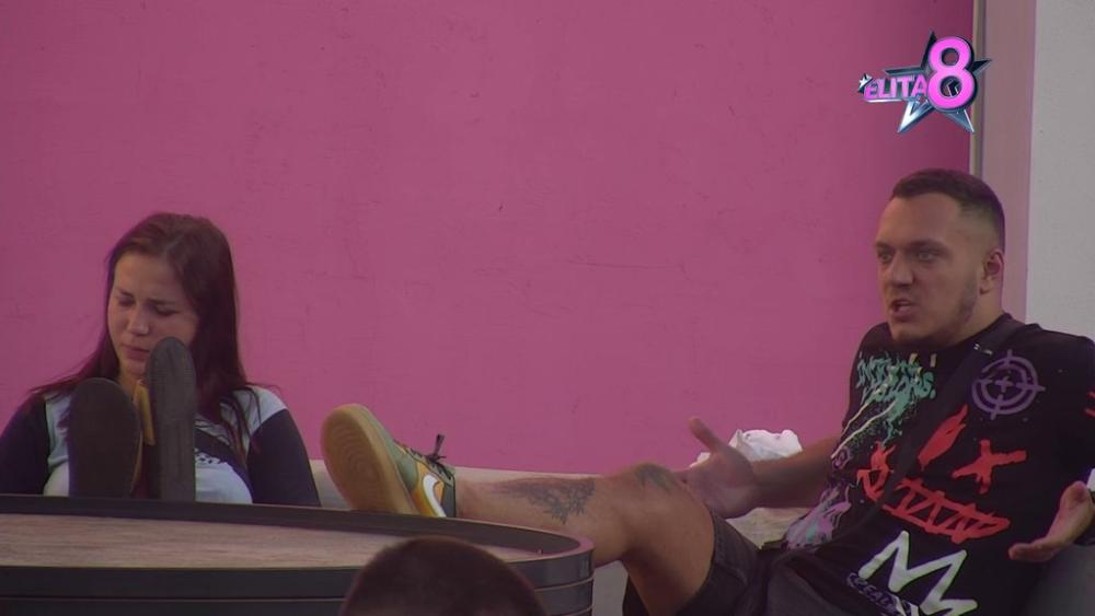 Ona je žena mamlaz za život: Gastoz besan kao ris, Anđelina samoživost ga ponovo dovela do ludila! (VIDEO)