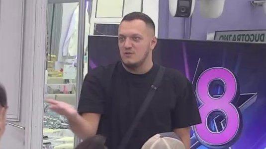 Gastoz ove noći zakucava: Bebicu i Daču vratio na fabrička podešavanja, pa Sofi vinuo u nebesa! (VIDEO)