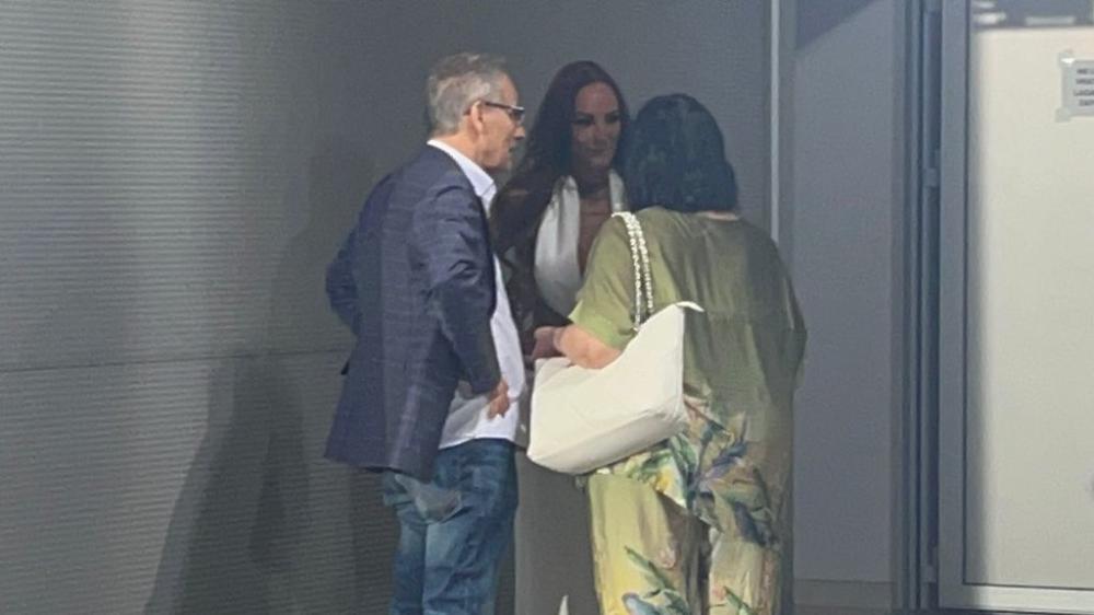 PINK.RS PAPARACO! Teodori Delić roditelji održali lekciju u superfinalnoj noći, ORILO SE U ŠIMANOVCIMA! (FOTO+VIDEO)