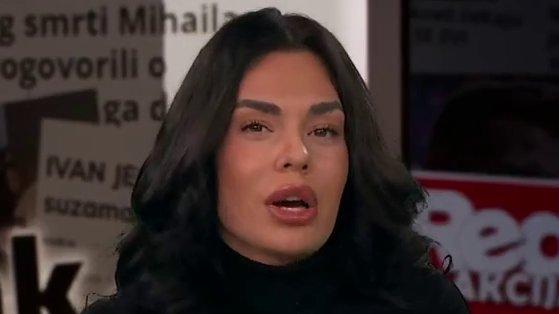MINA VRBAŠKI ZAVRŠILA U BOLNICI! Zaustavljeno hodočašće, evo u kakvom je stanju (FOTO)