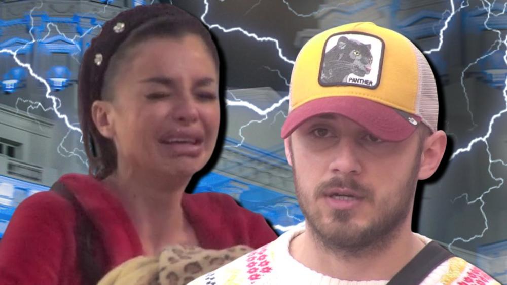 PRATITE NA PINKU! U uživo emisiju uključila se mama Marka Stefanovića, suočavanje sa Sanjom Grujić je NACIJA ČEKALA! GORI BALKAN!