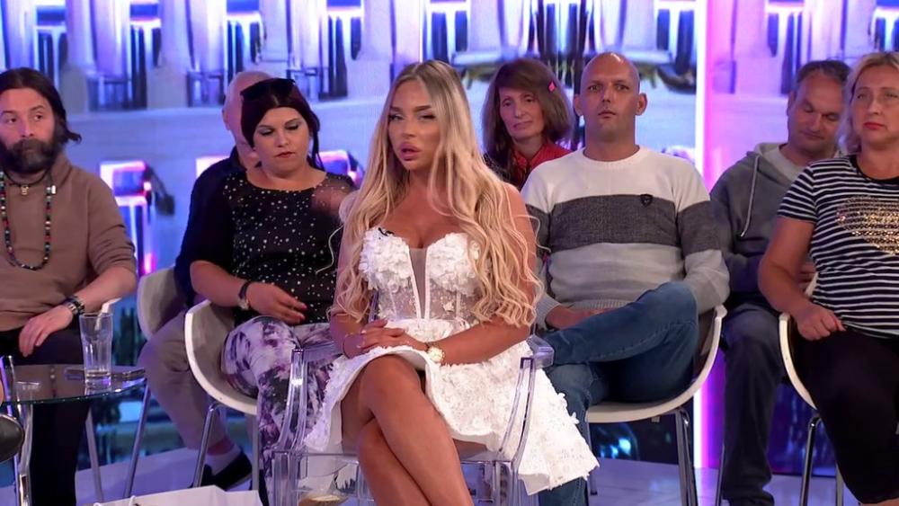 Sa ovim obeležjem i etiketom tebe niko ne može da voli: Gledateljka oblatila Sofiju za sva vremena, Terza skočio kao oparen da je odbrani! (VIDEO)