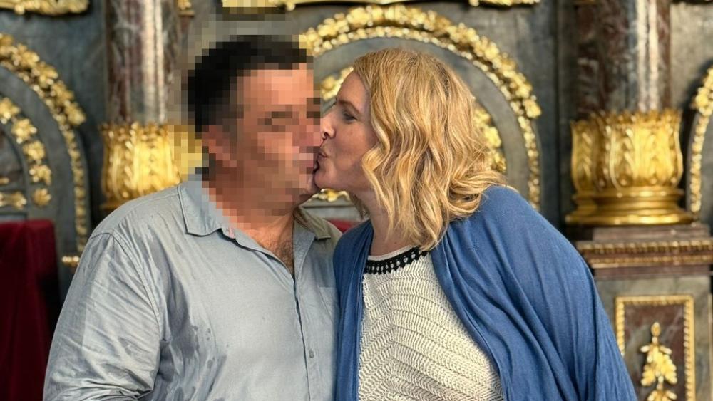 Ekskluzivno! Ovo je njen najsrećniji dan: Jelena Golubović se zavetovala svom izabaniku na VEČNU LJUBAV, intimna ceremonija održala se u Sabornoj crkvi (FOTO)