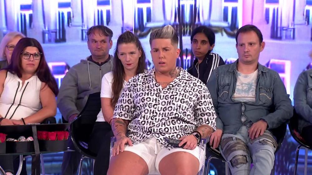 Možda bi zavolela dete i trpela... Gledateljka moli Matoru da se dozove pameti, žestoko oplela po Munji i Stefani! (VIDEO)
