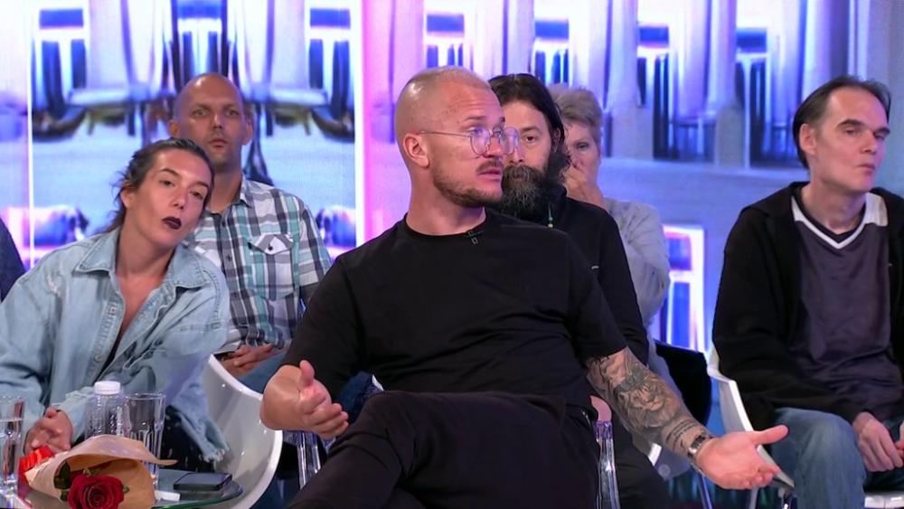 Tenzija raste! Munja pokušao da zamaže oči Matoroj podrškom njene veze sa Draganom, pa ga Tomićeva preko bivše žene sravnila sa zemljom! (VIDEO)