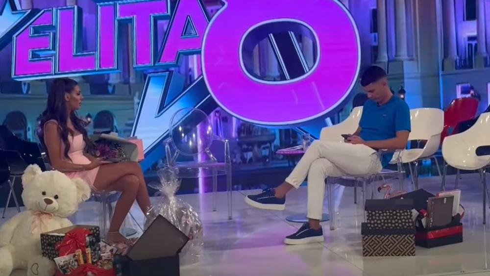 POGLEDAJTE KAKO JE IZGLEDALA ENINA I PEJINA ŽESTOKA RASPRAVA VAN KAMERA: Ona tvrdila da mu je isrpan mozak, a onda joj on zadao bolan udarac u nekoliko reči (VIDEO)