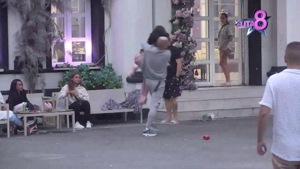 HAOS U CIK ZORE! Stefani doživela pomračenje zbog Ene Čolić, pa žestoko zaratila sa Munjezom! (VIDEO)