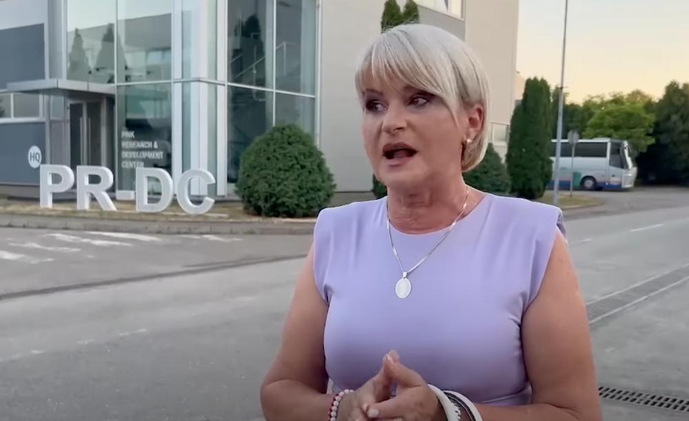 "Nju da primim, da mi LOMI sve po kući?!" Munjezova MAJKA o Stefani Grujić i njenom NASILNOM PONAŠANJU - nisu mirni dok SIN NE POTVRDI OČINSTVO!