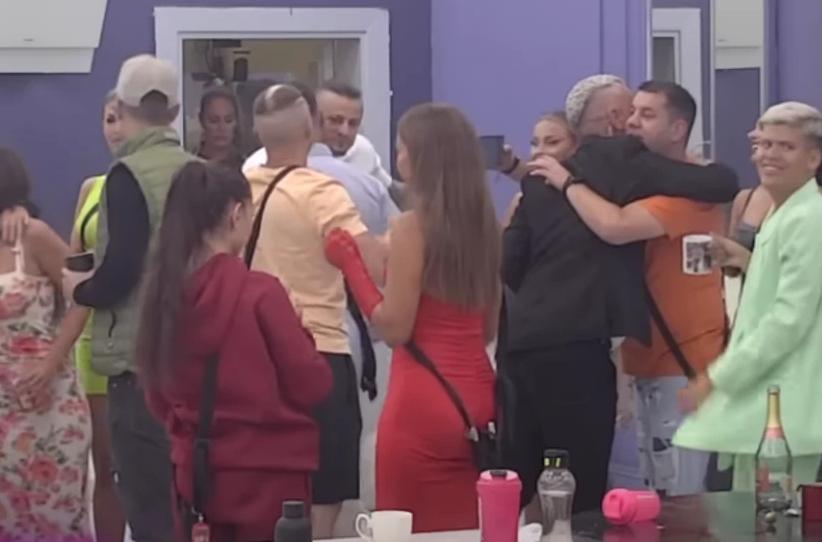 SLAVLJE U ŠIMANOVCIMA! Ovi takmičari su ušli u super finale "Elite 8": Odmah su otvorili šampanjac
