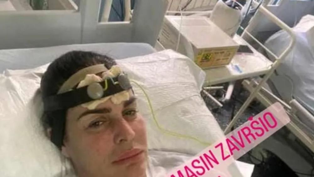 Milena Kačavenda završila u bolnici: Na glavi joj prikačen čudan aparat 🏥🤕😧