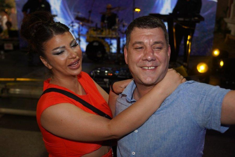 SVE PRŠTALO OD VRELE AKCIJE MILJANE I IVANA NAKON "ELITE 8": Osvanuli ŠOK-DETALJI burne noći nakon SKANDALA, priveo je u stan!