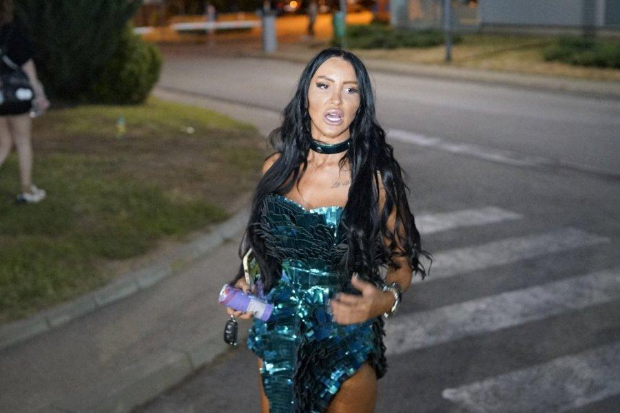 SLAĐA PORŠELINA PONOVO MAMI UZDAHE! Od ove objave neće vam biti dobro! (FOTO)