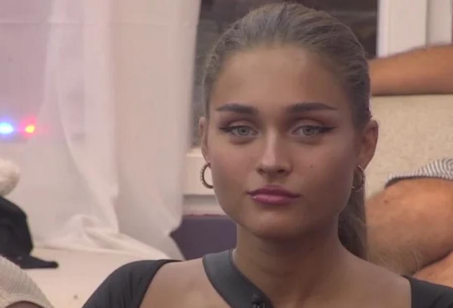 ĆELAVO IZDANJE SOFI TIKAČENKO TIK PRED FINALE: Šokirala izgledom - razlog ovog poteza će vas ostaviti bez teksta!