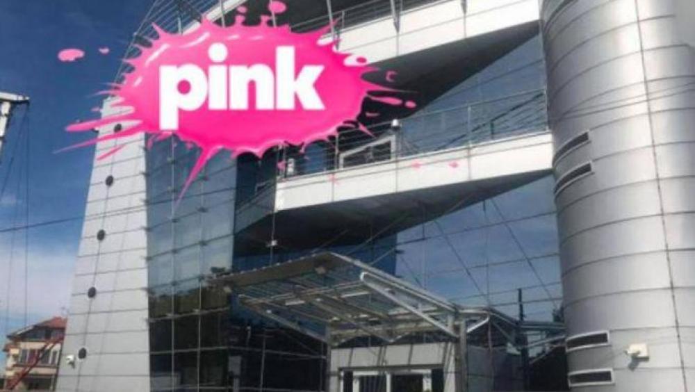 Učesnica "Elite 8" imala saobraćajku na putu do zgrade "Pinka", poznato u kakvom je stanju (VIDEO)