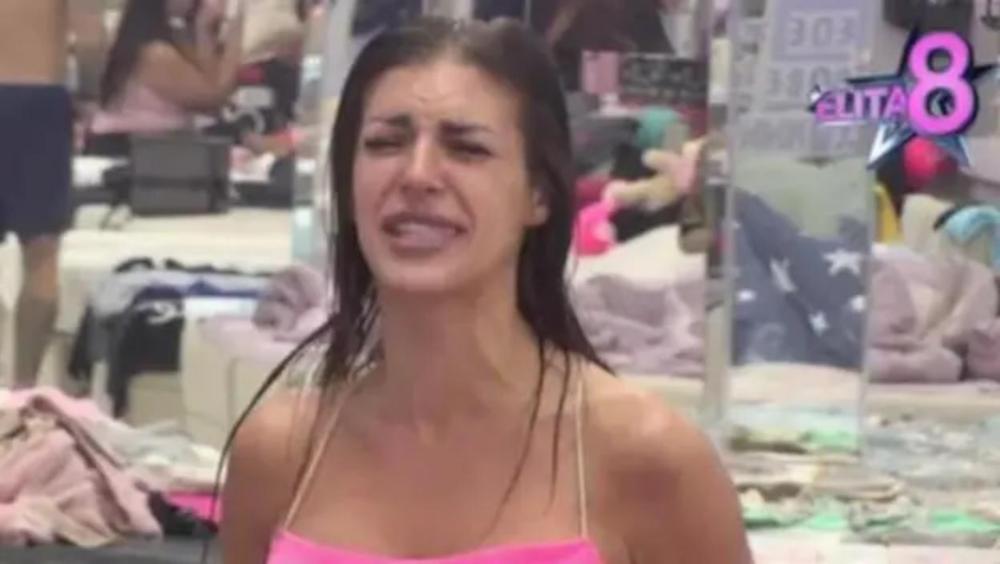 Ena Čolić bolje da ne izlazi iz "Elite" - u spoljnom svetu protiv nje podneto ČAK 40 TUŽBI