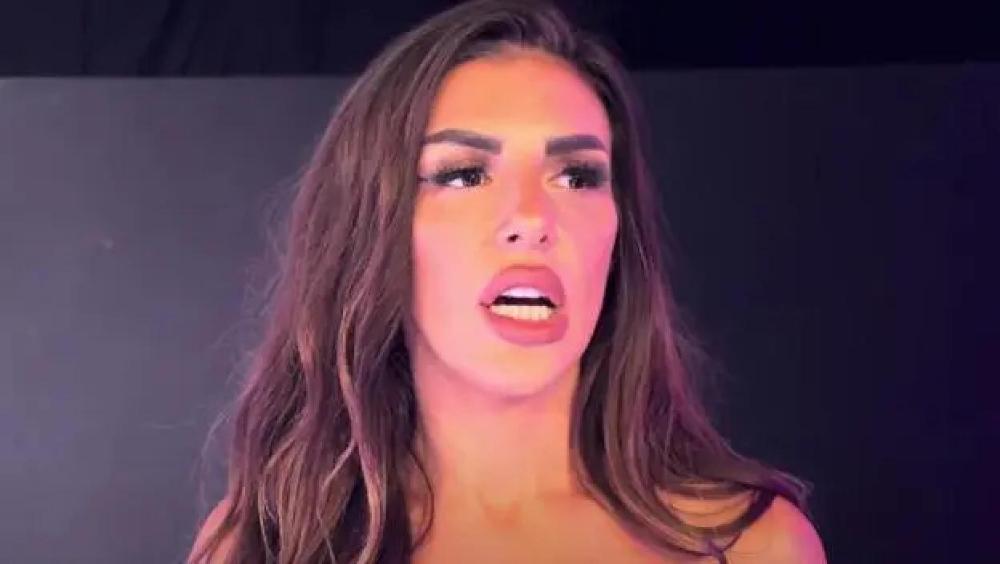 Zlata Petrović poludela - Ena Čolić je bila intimna sa ovim starijim pevačem, on potvrdio: "Neko je doveo u moj stan i spavali smo"
