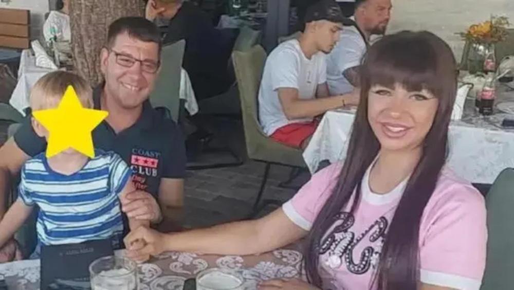 Ivan Marinković i Miljana Kulić odvode malenog Željka: Sa sinom napuštaju Srbiju