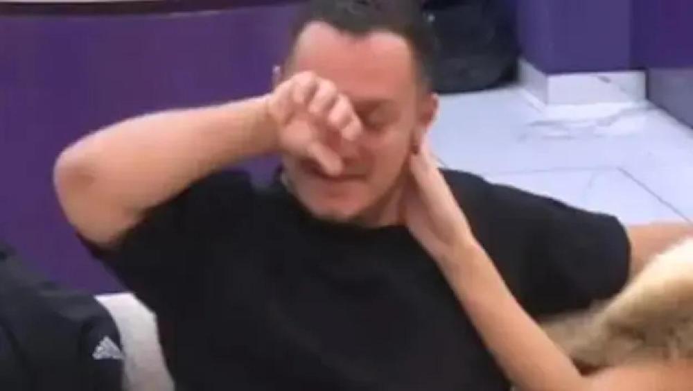 Nije došao da ga bodri: Gastoz je ostao bez najveće podrške, doživeo je hladan tuš - Evo ko se pojavio