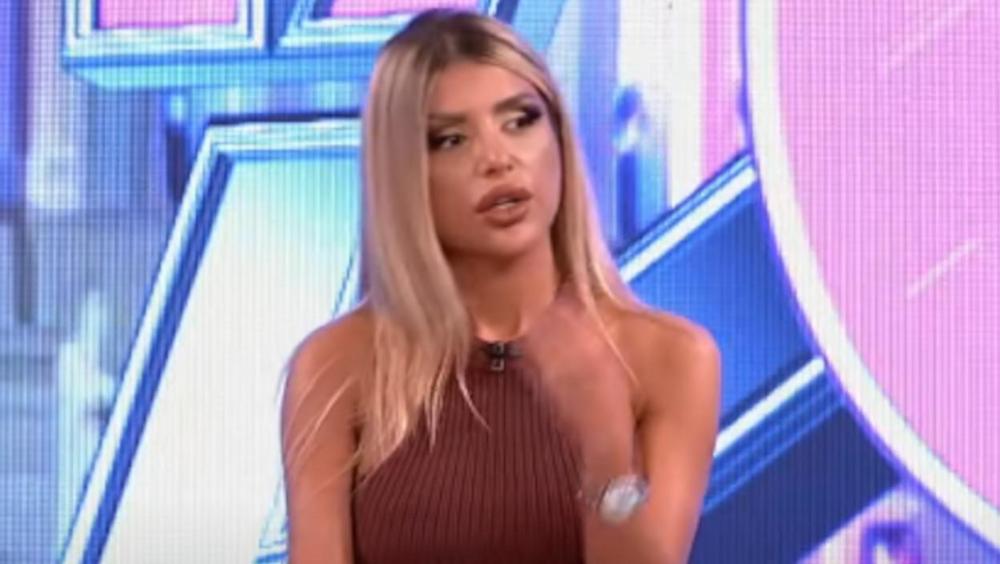 Šok u programu uživo, pogledajte šta je stiglo usred emisije - voditeljka zinula: "Razbij ovo"