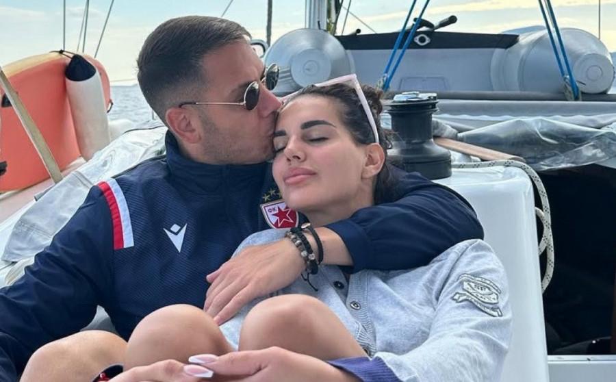 Jovana lepu vest otkrila na Instagramu: Mužiću moj, volim te