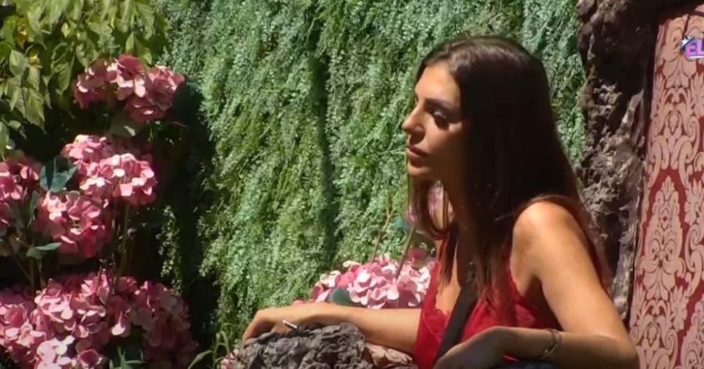 "Bila sam devojčica kad sam dobila dete" Ena Čolić kroz suze o traumama: "Fizički me je zlostavljao..."