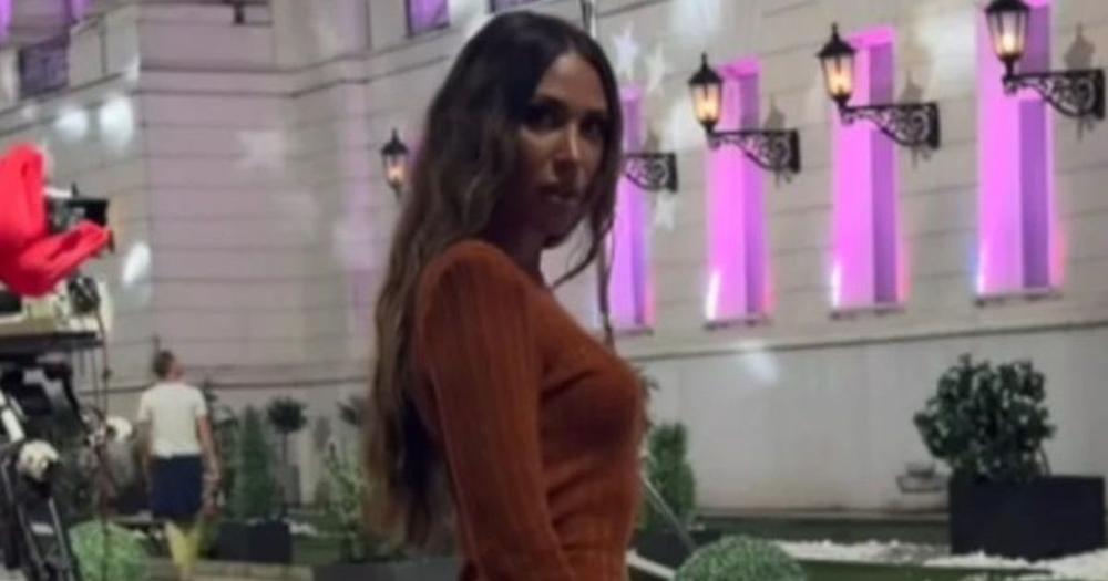 Devojka Stefana Karića došla na finale: Prvi put u javnosti, svi se okreću za njom! Prava bomba, obline gore!