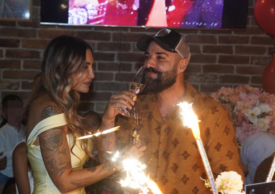 LUKA ZAPROSIO ANELI NA ROĐENDANU! Ahmićeva ne može da dođe sebi, grca u suzama (FOTO)