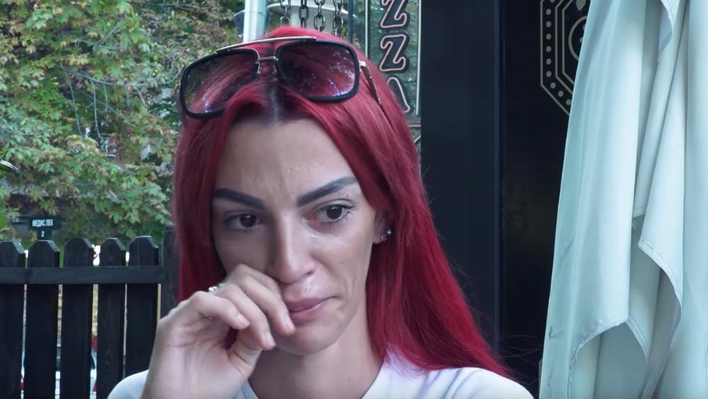 TARA SIMOV NAPALA ČOVEKA NOŽEM Svađa izbila u restoranu, ona se fizički obračunala sa njim