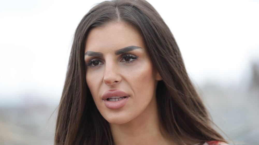Ena Čolić snimila grudi: Od ovog kadra muškarcima padaju vilice