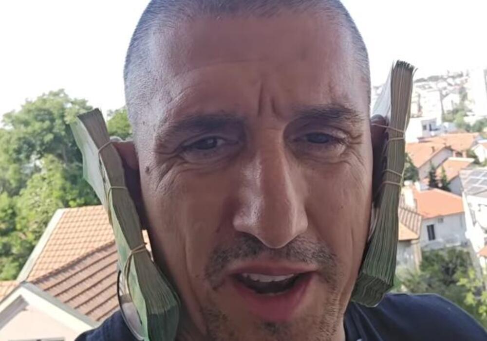 E, SADA SMO SVE VIDELI! Kristijan menja lični opis? Uhvaćen kod plastičara - da li to nestaje njegov ZAŠTITNI ZNAK?