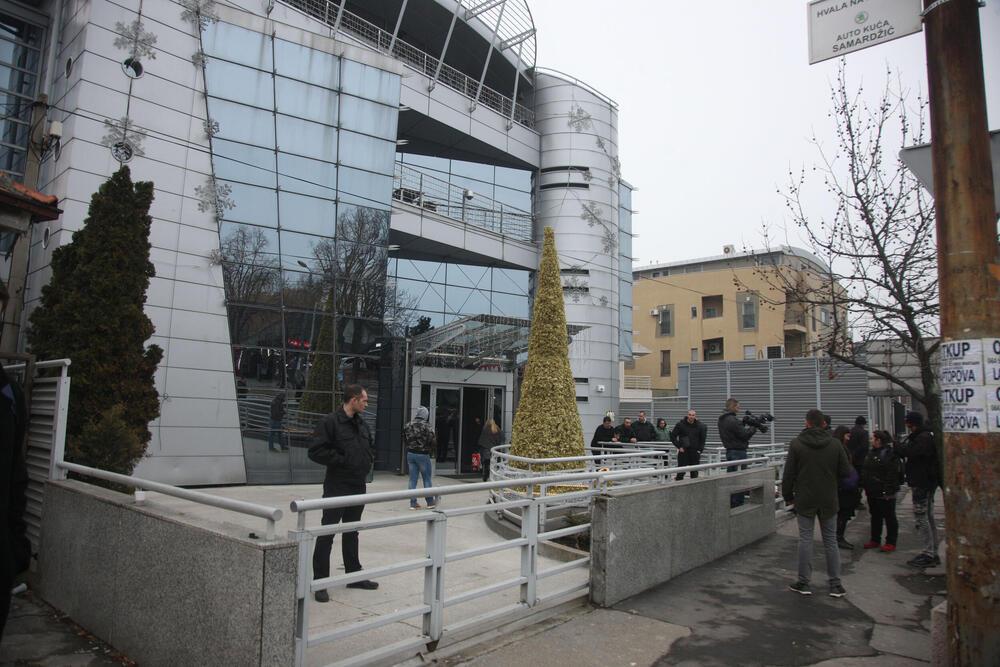 IMA 25 GODINA MLAĐU DEVOJKU, ROBIJAO ZA UBISTVO, A DANAS UHVAĆEN NA PINKU: Srbi će se šokirati kad shvate KO STIŽE