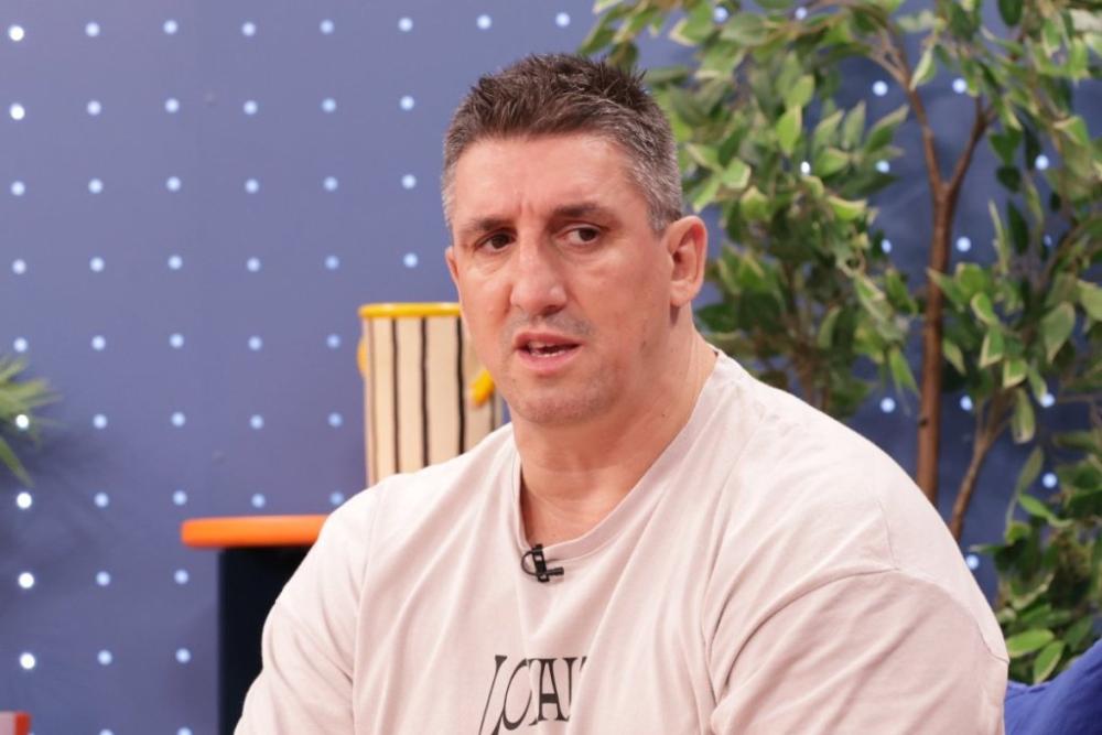 "On je kromanjonac": Pevač žestoko udario na Kristijana Golubovića