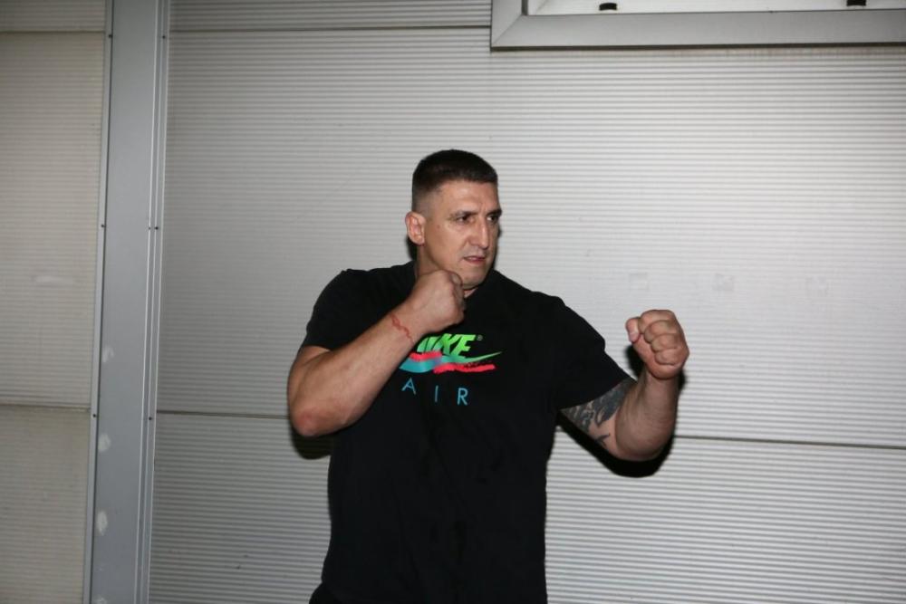 "Na moja leđa je ljude vaćario": Kristijan Golubović brutalno o uhapšenom rijaliti učesniku