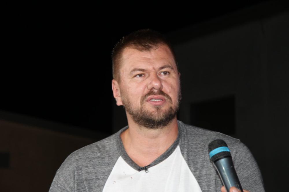 Važnija mu je od svih: Ovu lepoticu je Janjuš odveo u Pariz (FOTO)