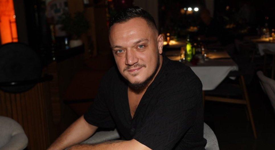 "Devojke koje su to radile nek' se bace u Dunav": Gastoz pobesneo zbog Anđelinih intimnih snimaka (VIDEO)